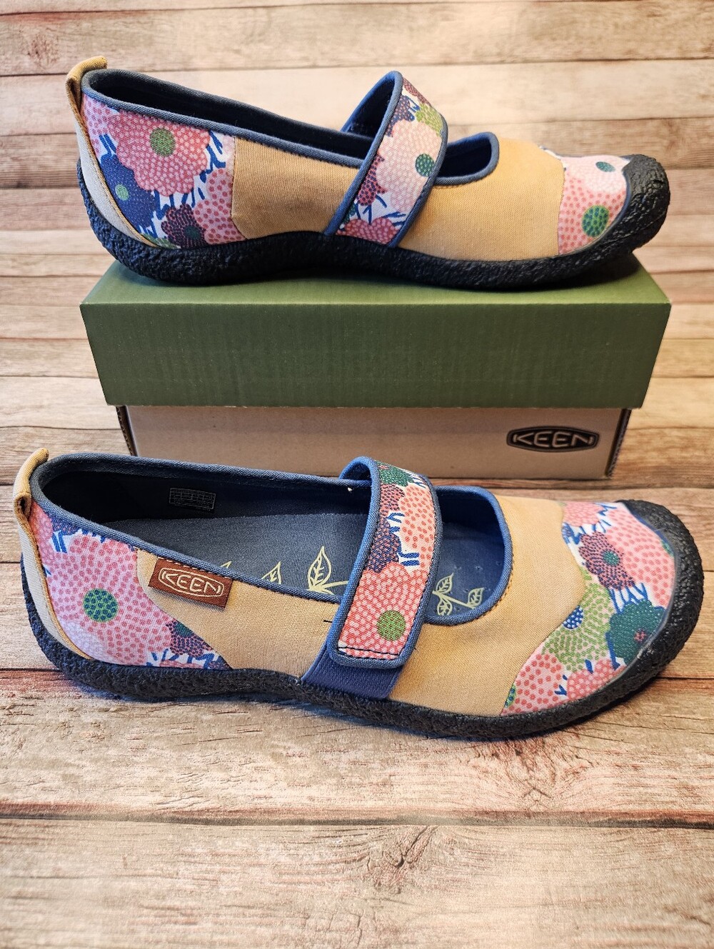 KEEN Women's Harvest MJ Shoes in golden yellow and ensign blue.